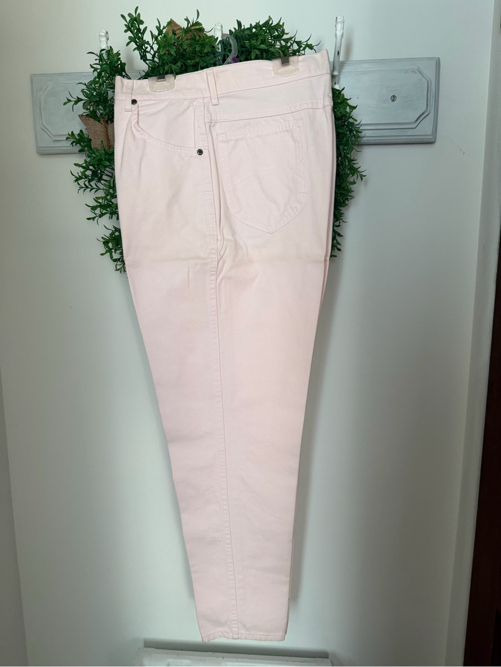 chic Light Pink Jeans for Women